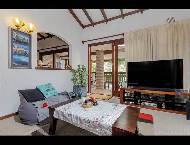 6 BEDROOM HOUSE FOR SALE IN WESTVILLE